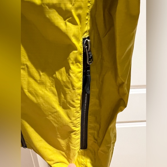 McKinley Rain Aquamax Jacket (Size: M) - Picture 7 of 12